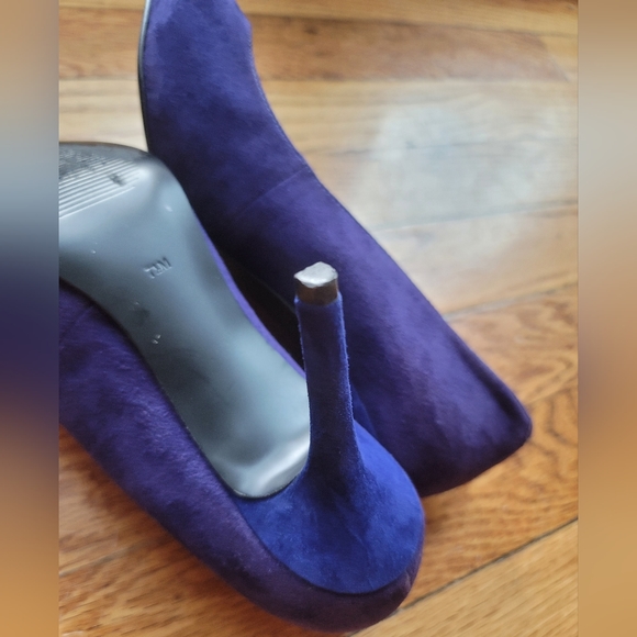 Guess Blue Suede 3 1/2 Pointy Toe Stiletto Size 7 1/2 - Picture 10 of 15